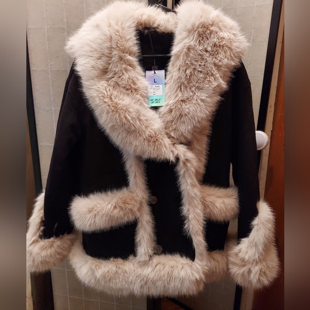 Cape Robbin Fatima Coat Large